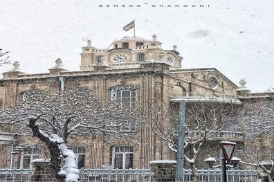 عکس/ برج ساعت تبریز در یک روز برفی