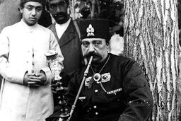 عکس سلفی ناصرالدین شاه به نمایش در می‌آید