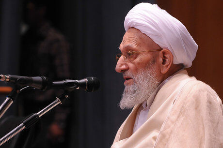 آیت الله مهدوی کنی اسلام شناس اصیل و برگرفته از مکتب جامع امام راحل بود