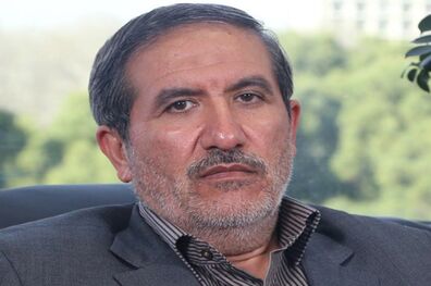 موضوع "اجاره پیاده رو به دست فروشان" به صحن شورای شهر می رود