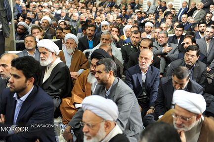دیدار مسئولان نظام و میهمانان کنفرانس وحدت اسلامی‌ با مقام معظم رهبری