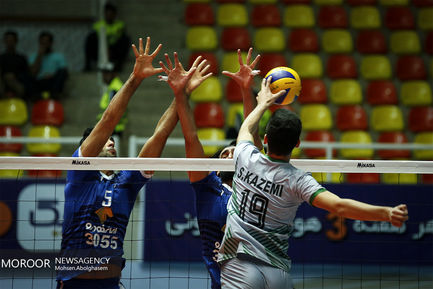 دیدار تیم های والیبال پیکان و شمس