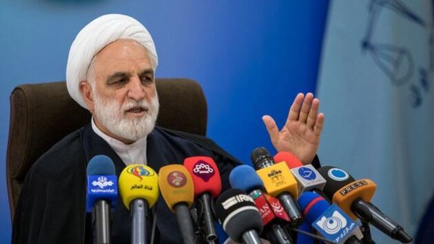قوه قضائیه در مورد نازنین زاغری و کمال فروغی تصمیمی نگرفته است