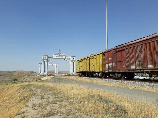 همه محموله‌ های کالای صادراتی متوقف در مرز اینچه برون وارد ترکمنستان شدند