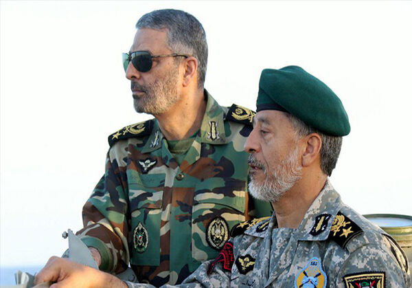 رزمایش محمد رسول الله(ص) ارتش با رژه یگان‌های شناوری و پروازی پایان یافت