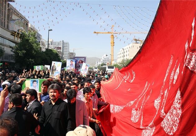 مردم شهیدپرور سمنان از پیکر مطهر شهید‌ محمدی استقبال کردند
