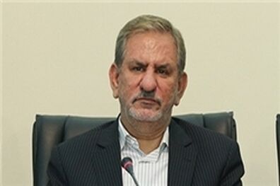 برای چاره اندیشی صف های طولانی شعب عازم وزارت کشور هستم