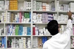 امکان پرداخت یکباره همه مطالبات داروخانه ها وجود ندارد