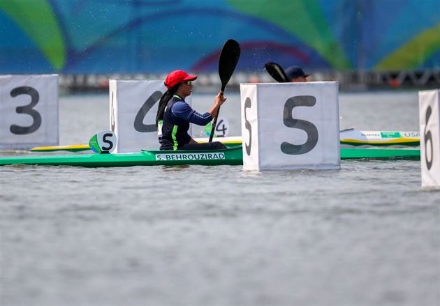 هدیه کاظمی قهرمان کایاک ۱۰۰۰ متر شد