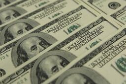 ارزش جهانی دلار همچنان در مسیر نزولی