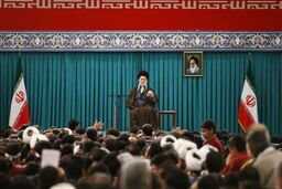 اگر انتخابات ضعیف باشد همه ضرر می‌کنند