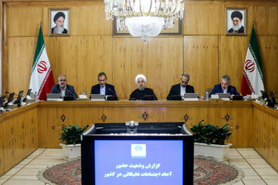 ماموریت به 2 وزیر درباره بازار جدید صادراتی/اقتصاد باید خصوصی شود