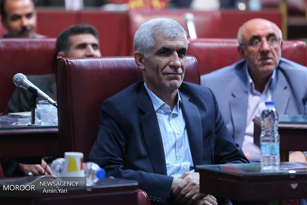واکنش شهردار تهران در خصوص خرید واگن از کشور چین