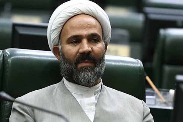 باید تلاش کنیم که در فضای انتخابات محدودیت ایجاد نکنیم