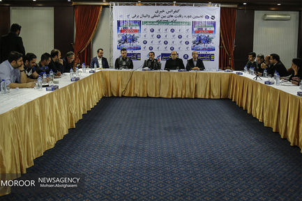 نخستین دوره رقابت های بین المللی والیبال برفی در پیست دیزین