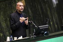 وزیر امور خارجه به مجلس احضار شد