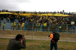 پرچم بزرگ خلیج فارس ایران در ورزشگاه