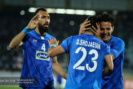 دیدار تیم های فوتبال استقلال ایران و الریان قطر