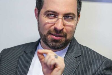 ناظران انتخابات حق ندارند به نفع جریانات سیاسى اظهار نظر کنند