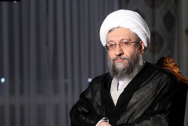 علت استعفای آملی لاریجانی اختلاف نظر در شیوه و نحوه بررسی صلاحیت ها بود
