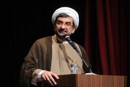وظیفه رسانه ملی معرفی قهرمانان گمنام از میان مردم است 