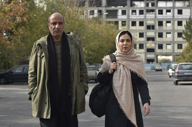 فیلم سینمایی آزاد به قید شرط در فرهنگسرای ارسباران نقد و بررسی می‌شود