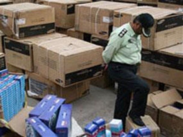 توقیف 3 میلیارد ریال لوازم خیاطی قاچاق در شهرضا 