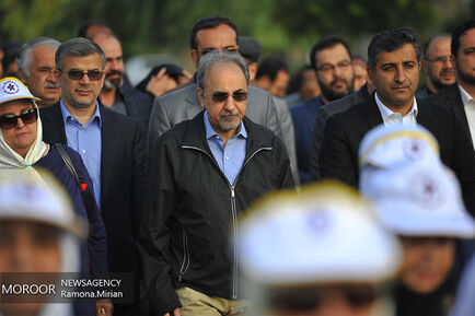 همایش پیاده روی سالمندان
