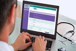 اجرای نسخه نویسی الکترونیک در کشور ما شکست خورده!