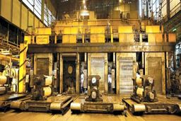 عبور از ظرفیت اسمی و ثبت رکورد تاریخی تولید ورقهای نورد سرد در تاندم مداوم