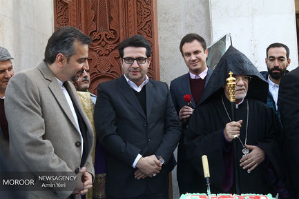 جشن میقات ماه و صلیب 