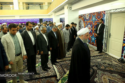 ضیافت افطار خادمان قرآن کریم با رییس جمهور