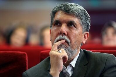 کاغذ همچنان جز کالاهای اساسی است