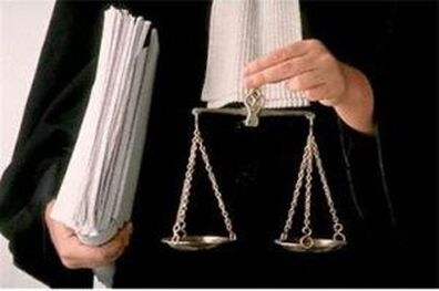 فارغ‌التحصیلان از دانشگاه باید در کنار وکلای باسابقه مهارت لازم را کسب کنند