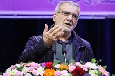 همه افکار و سلایق در جامعه باید دست در دست هم داده و با وحدت یک گام جلو برویم