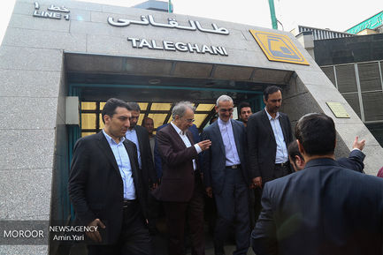 مراسم بهره برداری از ۷ رام قطار شهری و ۳۰ دستگاه اتوبوس با حضور شهردار تهران