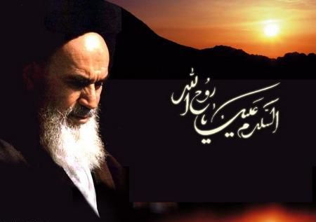 مکتب سیاسی امام راحل تلفیق سیاست و مذهب است