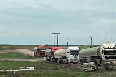 نفت دزدی آمریکا از سوریه همچنان ادامه دارد