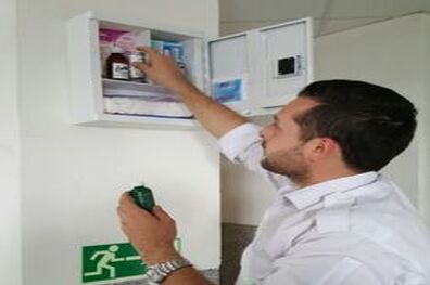تجهیز جعبه کمک های اولیه در ساختمان های شهرداری منطقه6 