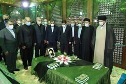 دولت محترمی شکل گرفته و همه باید به بعد وحدت ملی توجه کنیم