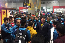 اعضای تیم ملی کشتی فرنگی کشورمان بامداد امروز وارد دهلی نو شد