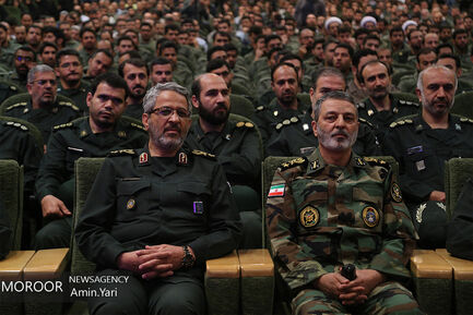 تجلیل از رزمندگان مدافع حرم