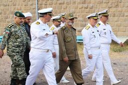 سرلشکر موسوی از یگان‌های نیروی دریایی ارتش در منجیل بازدید کرد