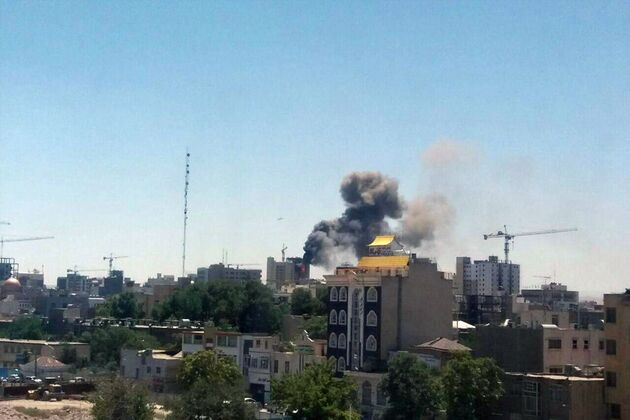 آتش سوزی ساختمان20 طبقه در مشهد