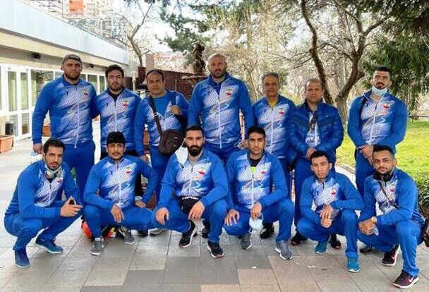 بازگشت آزاد و فرنگی‌ کاران ملی‌پوش از بلغارستان