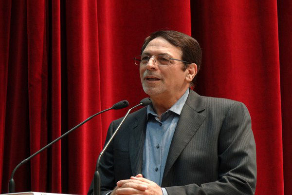 واکنش عضو کمیسیون بهداشت به قانونی نبودن طرح تحول سلامت