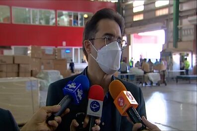 امروز چند محموله سرم به گمرک تهران رسید