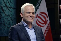 شورای شهر باشگاه سیاسی نیست