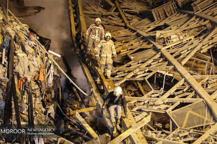 عملیات امداد و نجات شبانه حادثه ساختمان پلاسکو