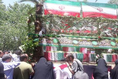 آیین تشییع پیکر شهدای ترور از مقابل دانشگاه تهران آغاز شد